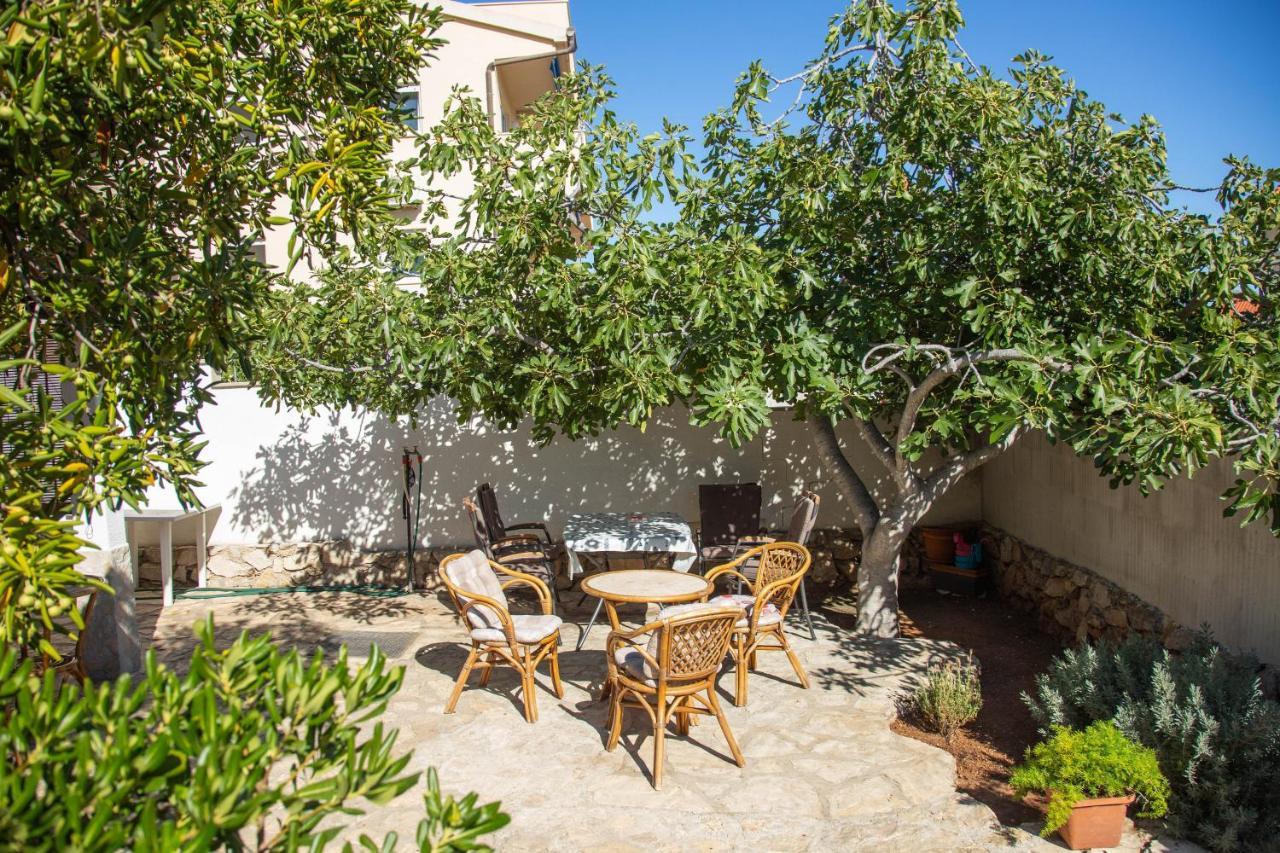 Apartments By The Sea Milna, Vis - 8895 Рукавац Экстерьер фото
